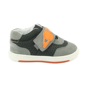 Chaussures de sport baskets avec Velcro Bartek 71141 gris