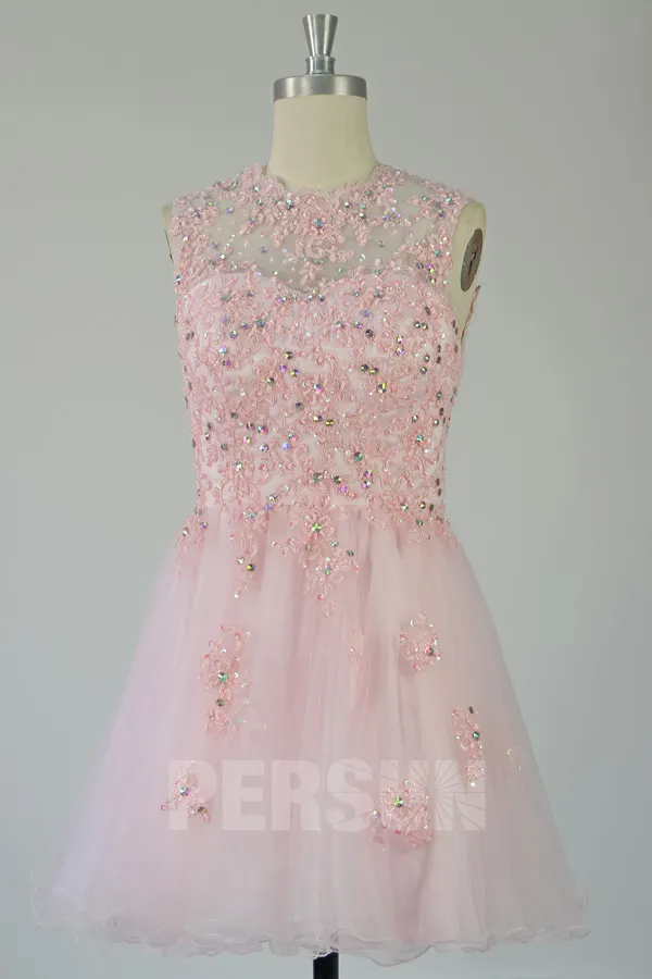 Robe de bal courte rose appliquée à dos ouvert