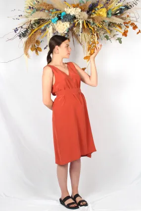 Robe en soie terracotta mi-longue avec ceinture Coralie